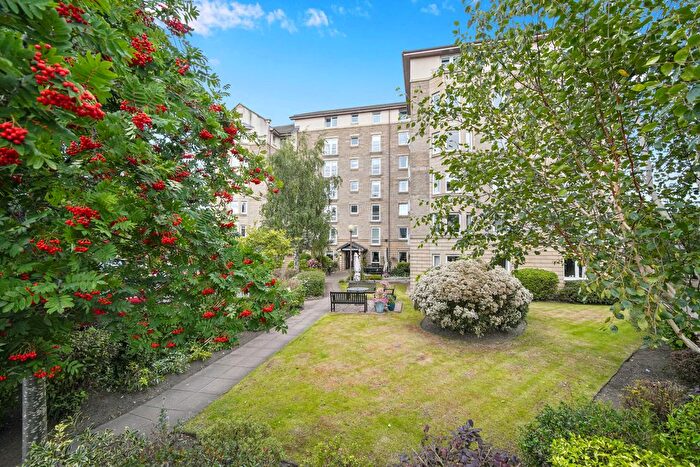 1 Bedroom Flat For Sale In / Murrayfield View, Roseburn Place, Edinburgh, EH12