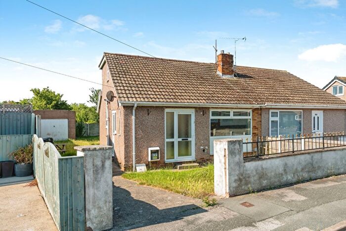 4 Bedroom Semi-Detached House For Sale In Ascot Drive, Rhyl, Denbighshire, LL18