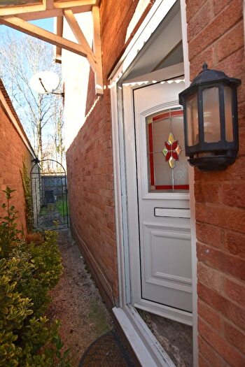 2 Bedroom Semi Detached House To Rent In Juniper Cresent, Longthorpe, Peterborough, PE3