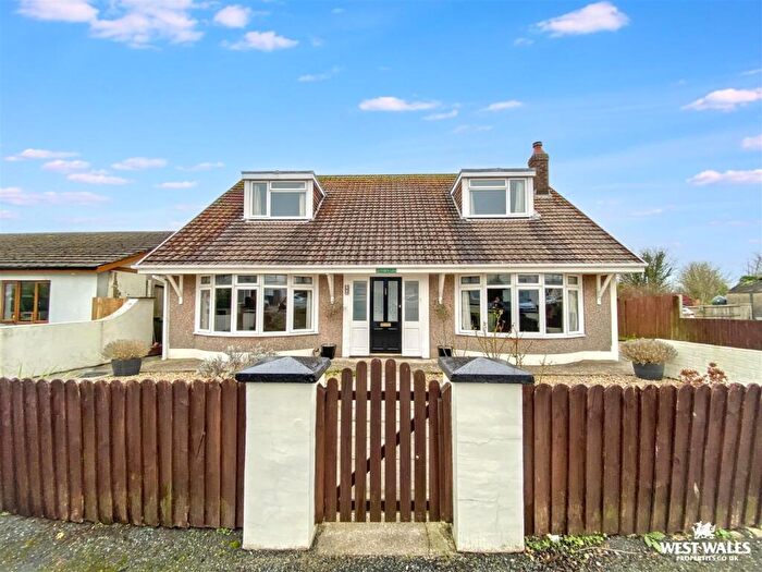 3 Bedroom Detached Bungalow For Sale In Broadmoor, Kilgetty, SA68