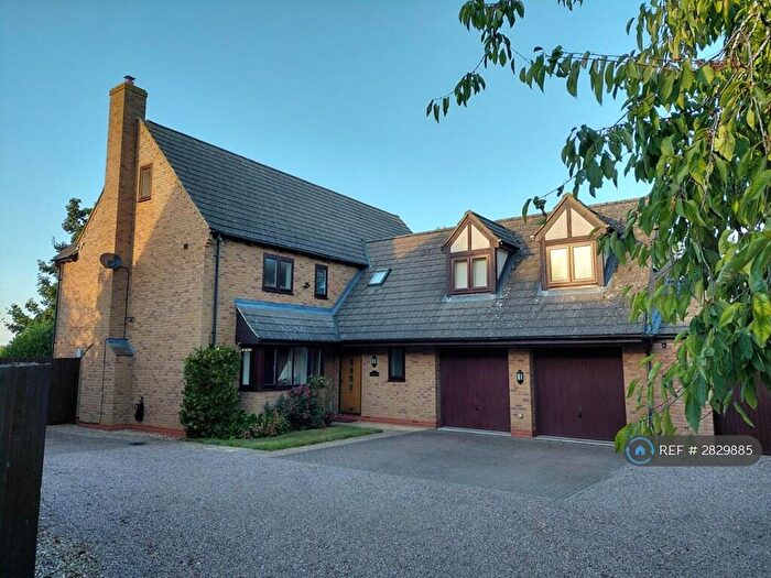 5 Bedroom Detached House To Rent In Manor Farm Close, Broughton, Kettering, NN14