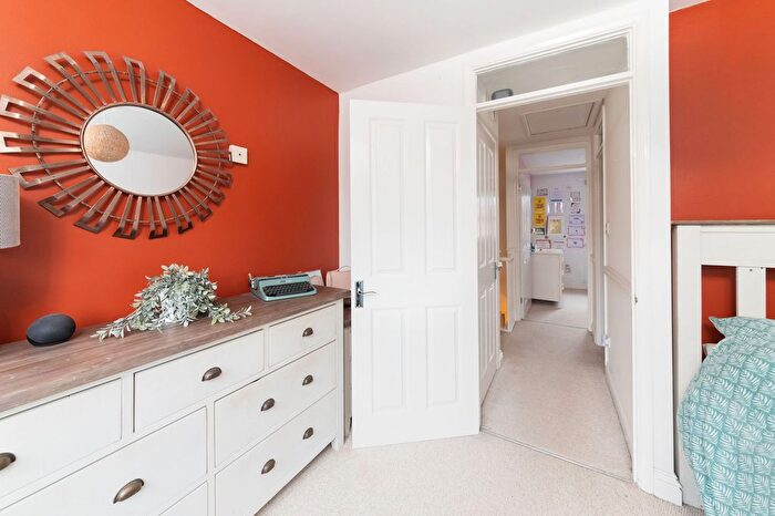 2 Bedroom Terraced House For Sale In Hermitage Road, Abingdon, OX14