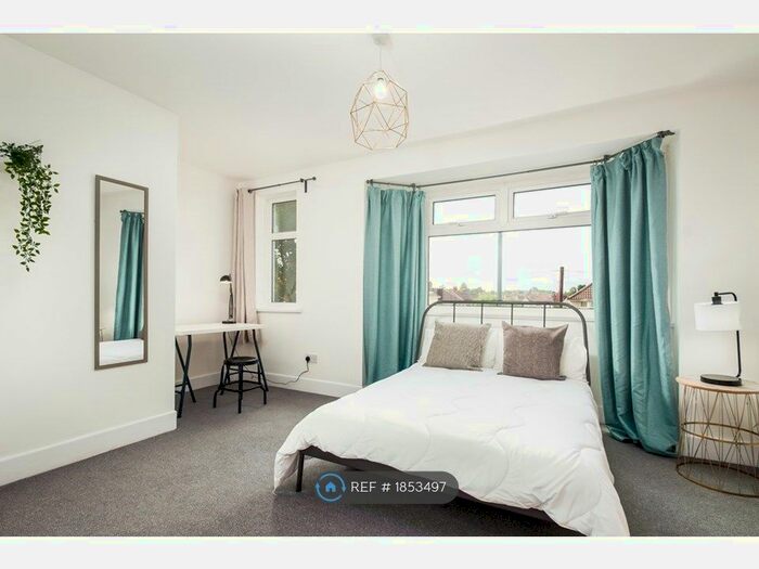 6 Bedroom Terraced House To Rent In Braikenridge Road, Bristol, BS4