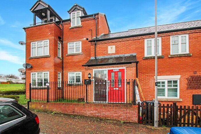 2 Bedroom Maisonette To Rent In Phelps Road, Bletchley, Milton Keynes, Buckinghamshire, MK2