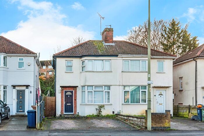 3 Bedroom Semi-Detached House For Sale In Church Cowley Road, Oxford, OX4