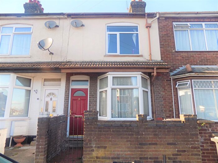 2 Bedroom Terraced House To Rent In Turners Road South, Luton, Bedfordshire, LU2