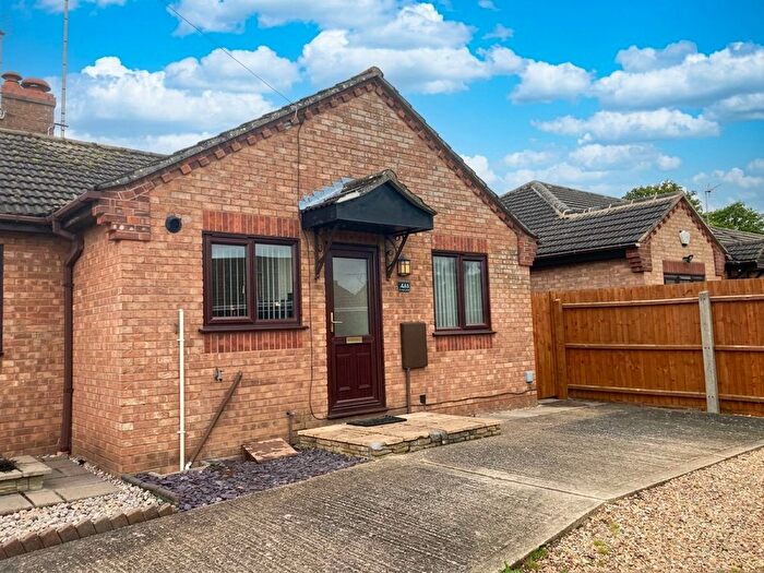 2 Bedroom Property For Sale In The Orchards, Sutton, CB6