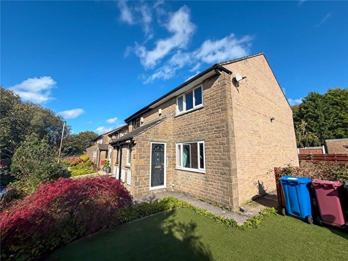 2 Bedroom End Of Terrace House For Sale In Ravenscroft Close, Blackburn, Lancashire, BB1