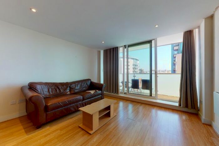 2 Bedroom Flat To Rent In Windward Court, Gallions Road, E16