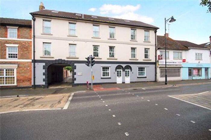 1 Bedroom Flat To Rent In Bedroom Flat To Rent, Newport Street, Old Town, SN1