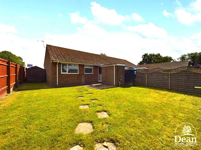 2 Bedroom Semi-Detached Bungalow For Sale In Smithy Close, English Bicknor, GL16