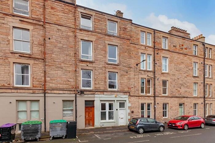 1 Bedroom Flat For Sale In Elliot Street, Leith, Edinburgh, EH7