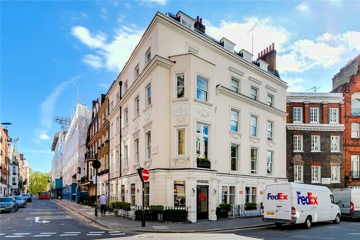 2 Bedroom Flat To Rent In Curzon Street, Mayfair, London, W1J