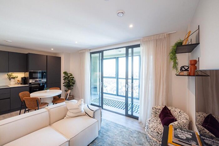 2 Bedroom Flat For Sale In - Station Road, Croydon, CR0