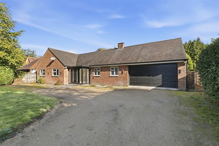 3 Bedroom Detached Bungalow To Rent In Endwood Drive, Sutton Coldfield, B74