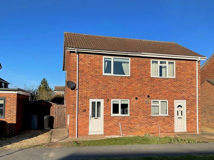 2 Bedroom Semi-Detached House To Rent In Chestnut Gardens, Stamford, PE9