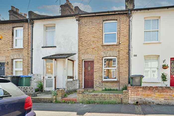 2 Bedroom Terraced House For Sale In Cross Street, Watford, WD17