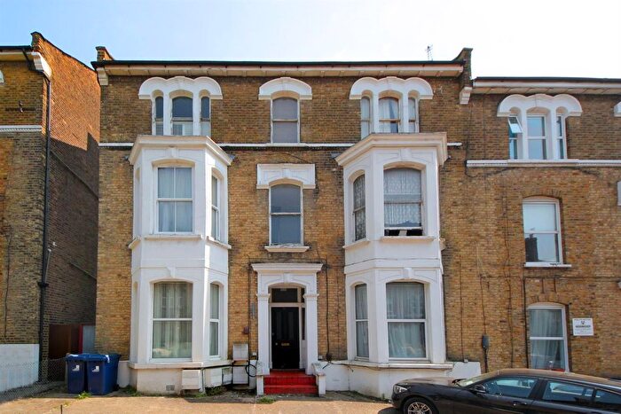 Studio To Rent In Alfred Road, W3