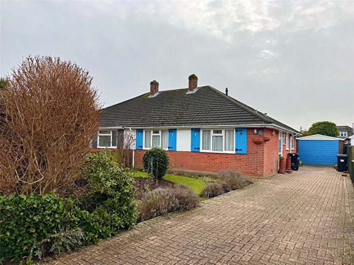2 Bedroom Bungalow For Sale In Hazelwood Avenue, New Milton, Hampshire, BH25