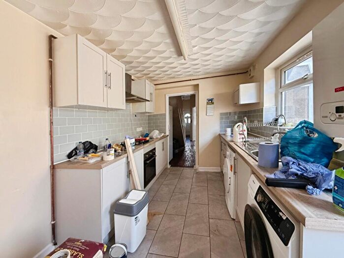 3 Bedroom House To Rent In Diamond Street, CF24