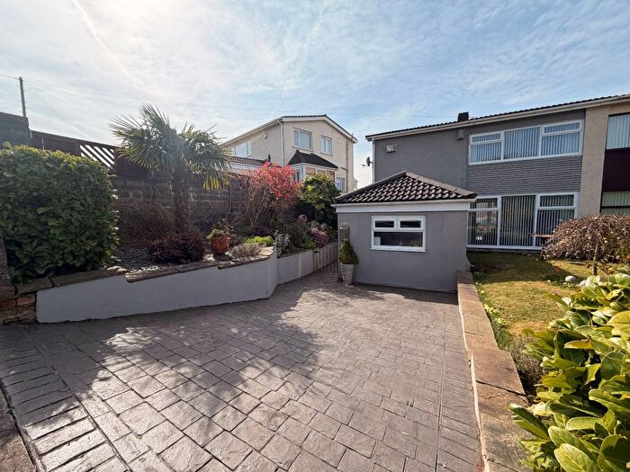 3 Bedroom Semi Detached House For Sale In Kennerleigh Road, Cardiff, CF3