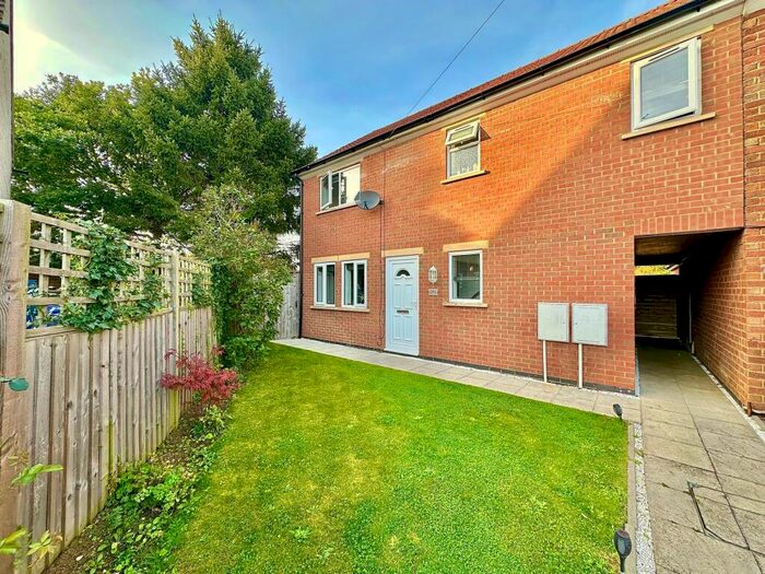 3 Bedroom End Of Terrace House To Rent In Salcey Avenue, Hartwell, NN7