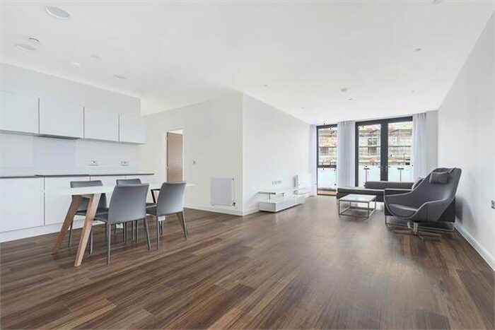 3 Bedroom Apartment To Rent In Hornbeam House, Quebec Way, London, SE16