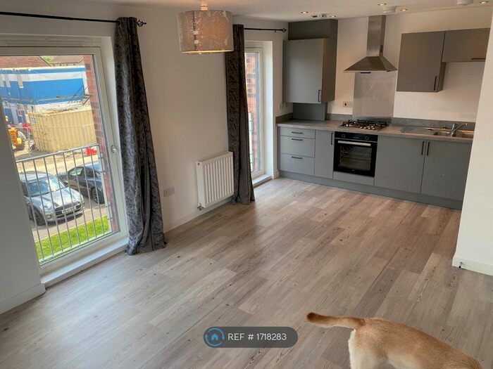 2 Bedroom Flat To Rent In Muirhouse Crescent, Edinburgh, EH4