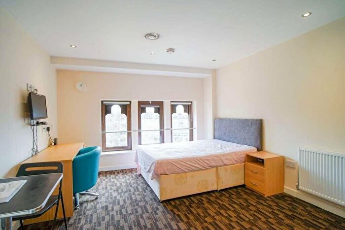 Studio To Rent In Flat, Gladstone Buildings, St James Row, S1