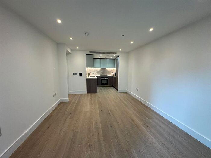 1 Bedroom Flat To Rent In Palmer Road, London, SW11