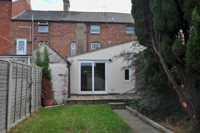 1 Bedroom Flat To Rent In High Street, Stonehouse, GL10