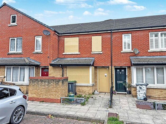 2 Bedroom Terraced House For Sale In Denmark Road, Hornsey, N8