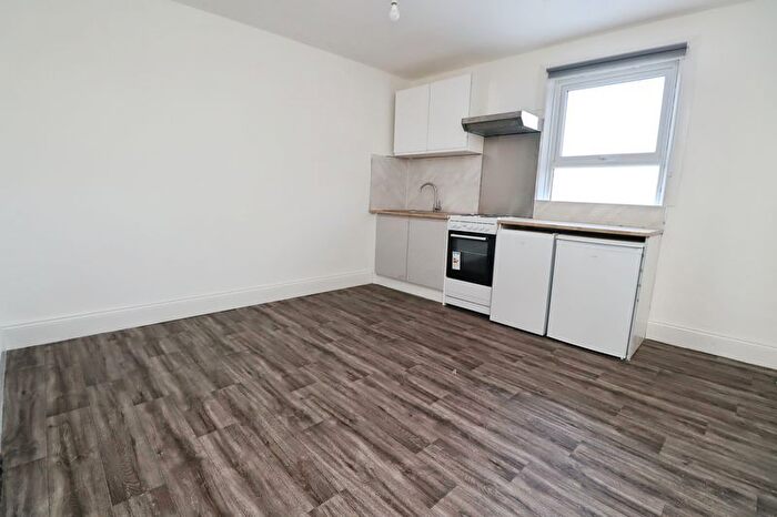 1 Bedroom Flat To Rent In High Street, Brightlingsea, CO7