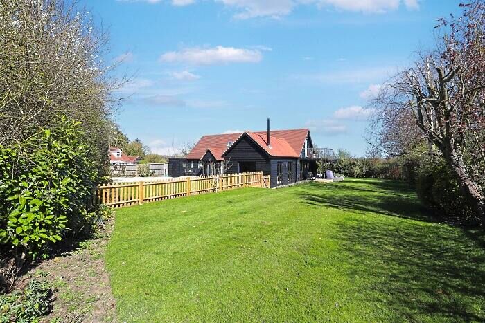 4 Bedroom Barn Conversion For Sale In Pedlars End, Ongar, CM5