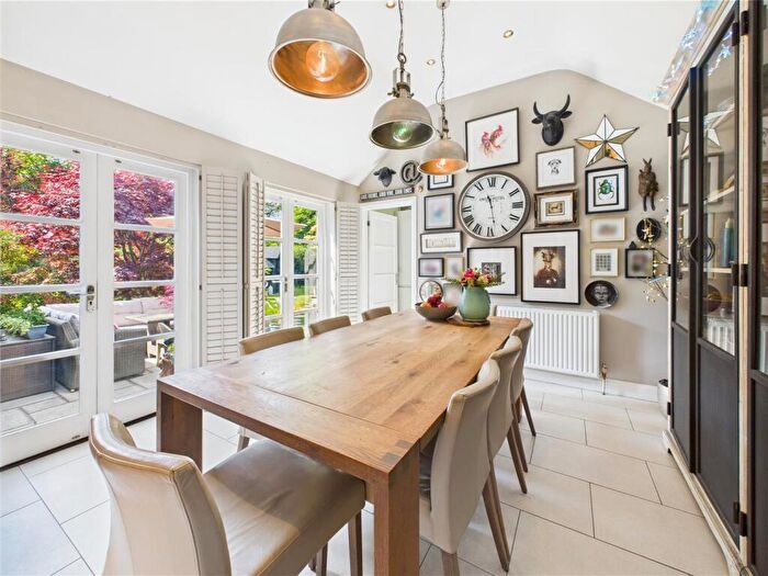 5 Bedroom Detached House For Sale In Woodside Avenue, Hersham, Walton-On-Thames, KT12