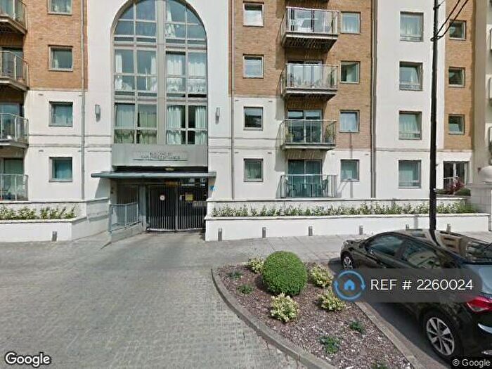 2 Bedroom Flat To Rent In London, London, SE18