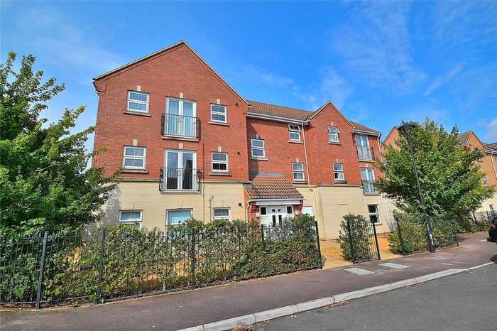 2 Bedroom Flat To Rent In Drakes Avenue, Leighton Buzzard, Bedfordshire, LU7