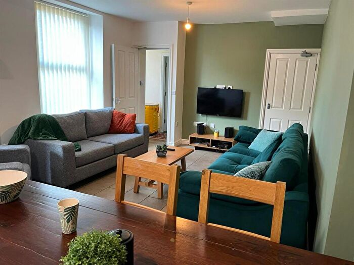 6 Bedroom Private Hall To Rent In Parker Street, Lancaster, LA1