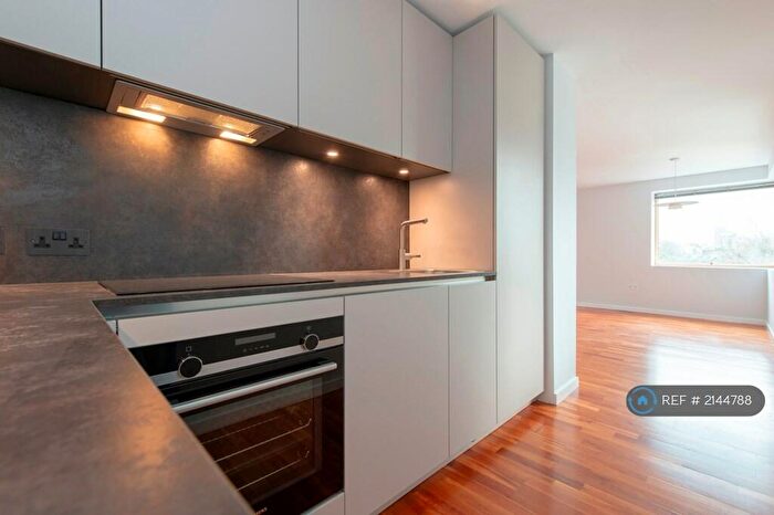 1 Bedroom Flat To Rent In Poole Street, London, N1