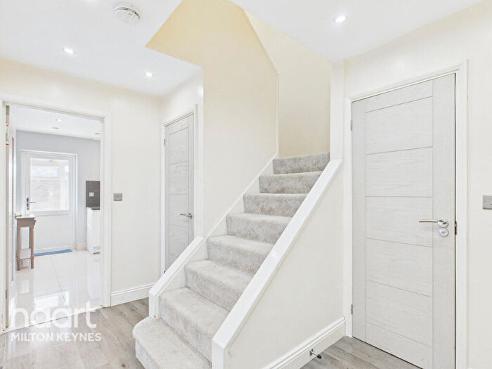 3 Bedroom Terraced House For Sale In Ashby, Eaglestone, MK6