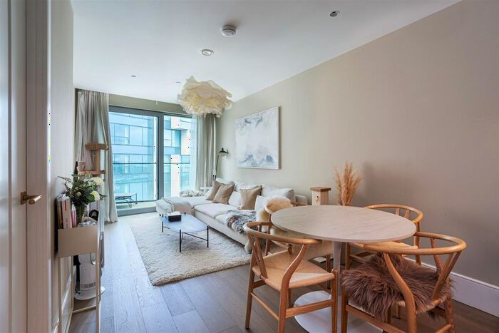 1 Bedroom Flat To Rent In Cutter Lane, Greenwich, SE10