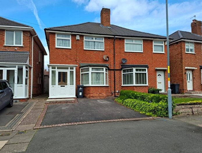 3 Bedroom Semi Detached House For Sale In Tallington Road, Sheldon, B33