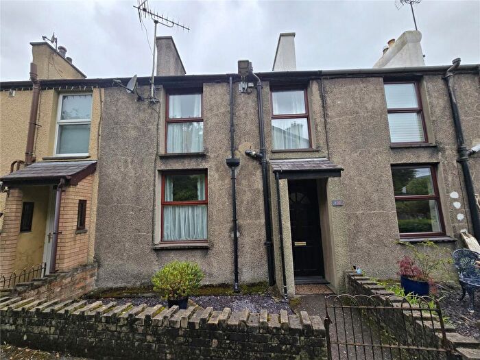 2 Bedroom Terraced House For Sale In Brynrefail, Caernarfon, Gwynedd, LL55