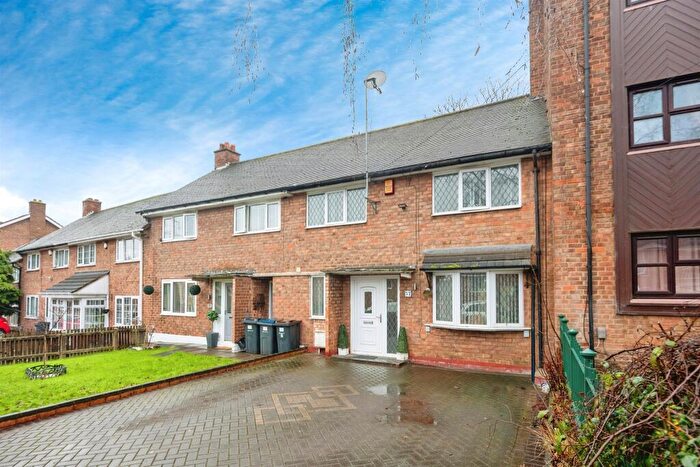3 Bedroom Terraced House For Sale In Riddfield Road, Birmingham, B36
