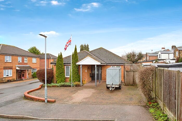 3 Bedroom Detached Bungalow For Sale In Frobisher Close, Bushey, WD23