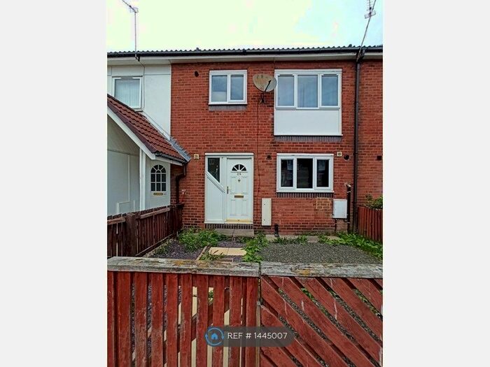3 Bedroom Terraced House To Rent In Kinross Drive, Newcastle Upon Tyne, NE3