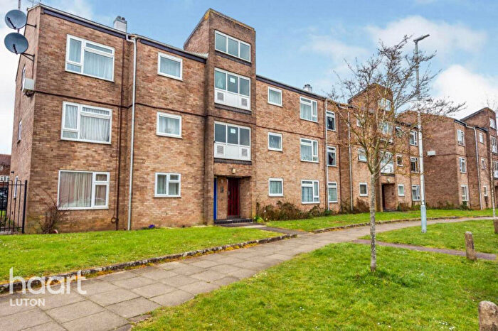 2 Bedroom Flat To Rent In Whipperley Ring, Luton, LU1