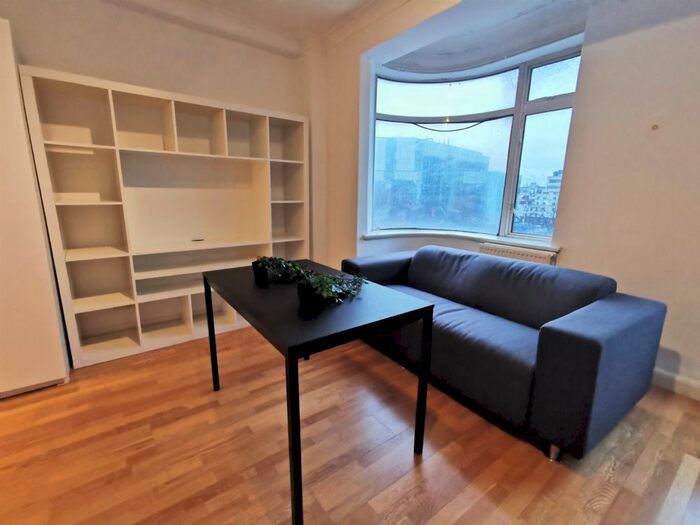 Studio To Rent In Euston Road, London, NW1