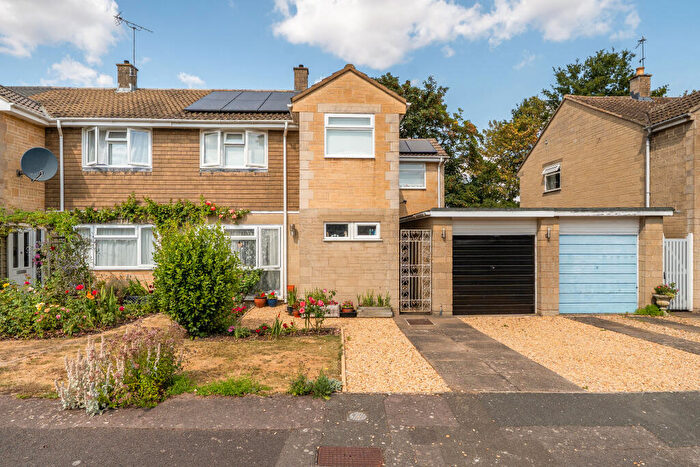 4 Bedroom Semi-Detached House For Sale In Lancaster Road, Kempsford, GL7