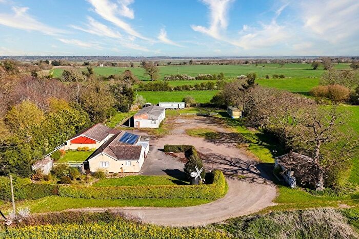 5 Bedroom Detached Bungalow For Sale In Mill Lane, Thorpe-Next-Haddiscoe, Norwich, NR14